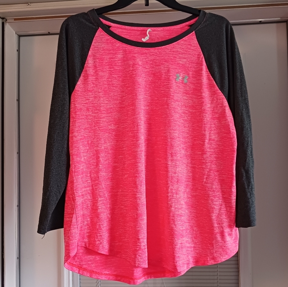 Under Armour Tops - SALE 2 for $12 - Under Armour Pink/Gray Long Sleeve Top SIze Large
